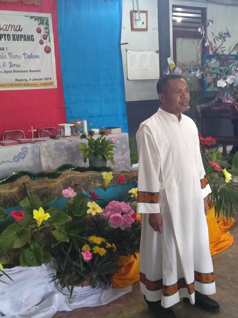 RD Yonas Kamlasi, Pr